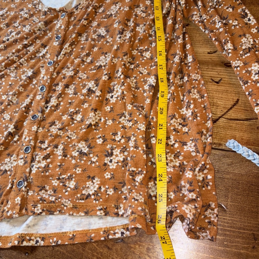 American Eagle Cottagecore Cozy Oversized Floral Mustard Yellow Cardi Shirt Med - Picture 7 of 7